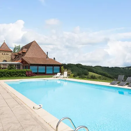 Rouffignac-saint-cernin-de-reilhac Sleeps 18